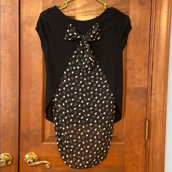 Heart Patterned Top - Picture 2 of 3